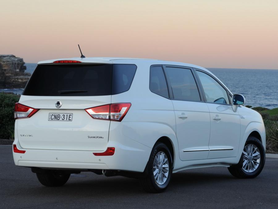  SsangYong Stavic 2013 года  (фото 5 из 12)